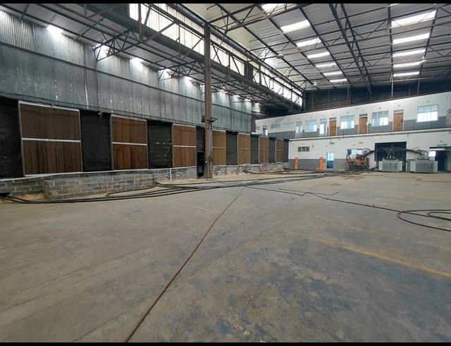 25,084M² FACTORY TO LET IN CLAYVILLE